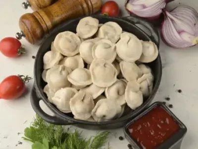 Пельмені та Хінкалі