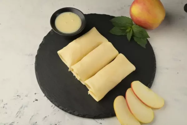 Млинці з Яблуками